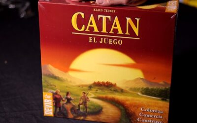 Unboxing Colonos de Catan